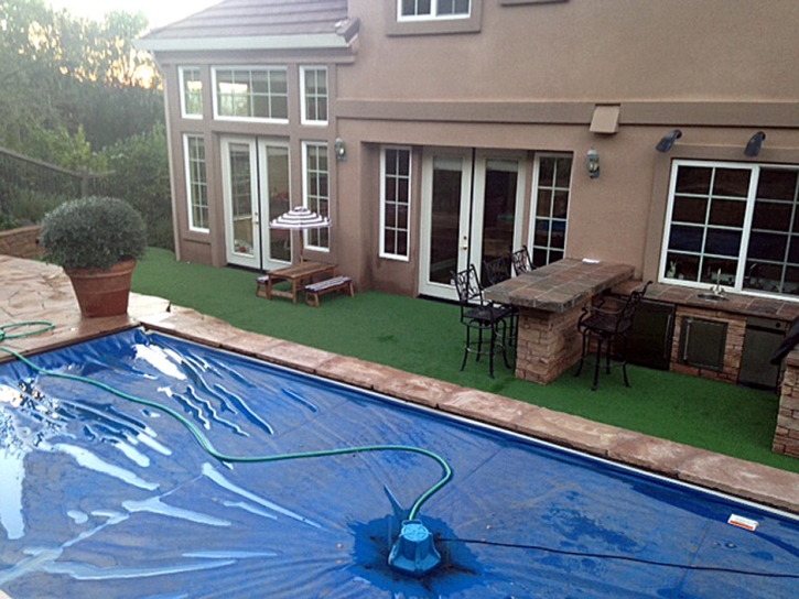 Fake Turf Hamptons at Boca Raton, Florida Landscape Ideas, Beautiful Backyards