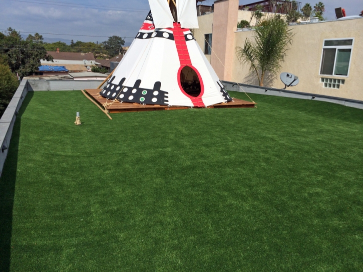 Installing Artificial Grass Cypress Lake, Florida Roof Top, Patio